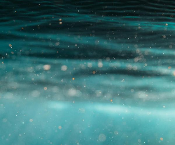 Abstract image of gentle waves representing the flow of breath.
